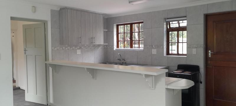 To Let 1 Bedroom Property for Rent in Rondebosch Western Cape